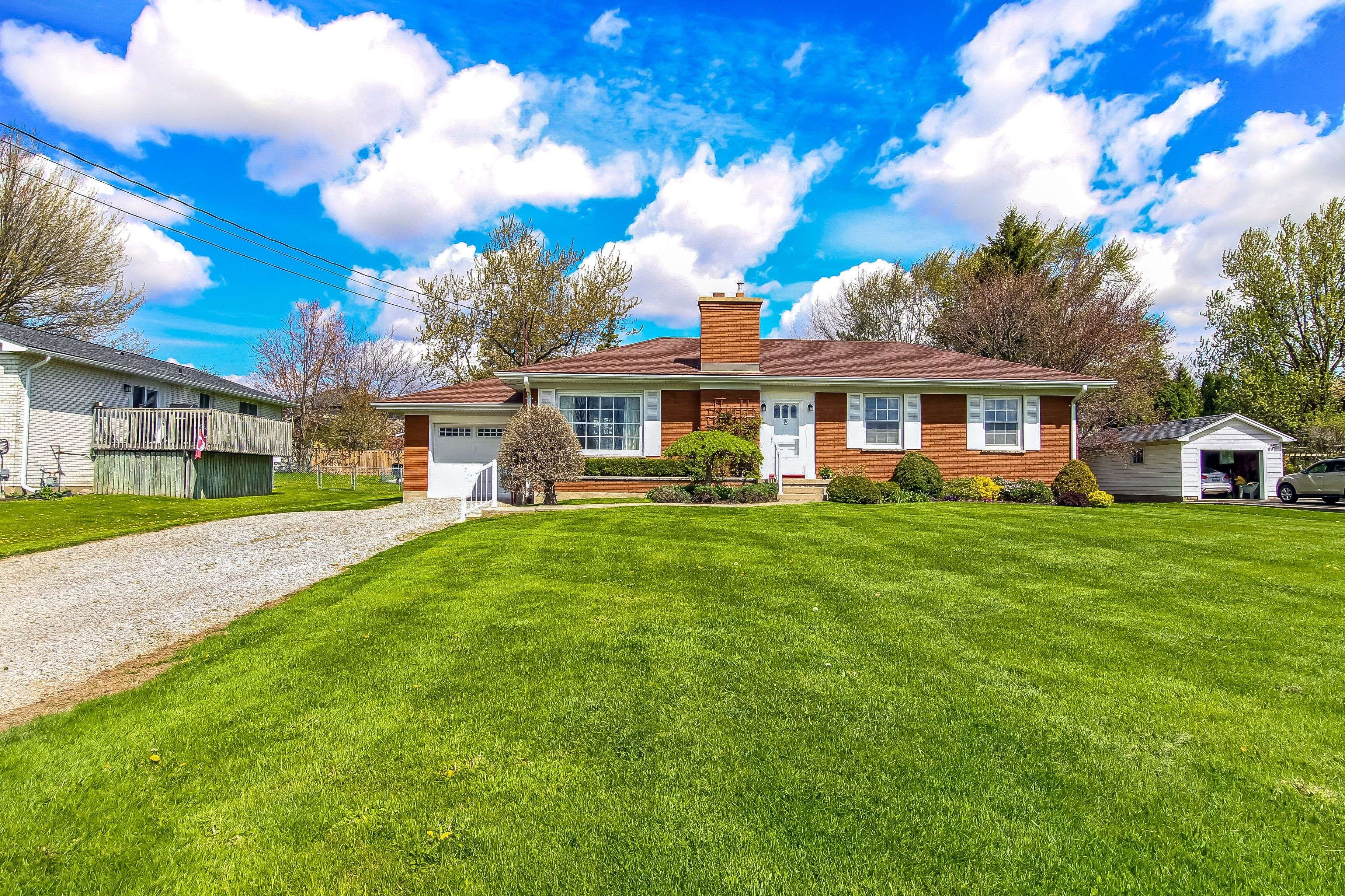 13340 Ilderton RD, Middlesex Centre, ON N0M 2A0