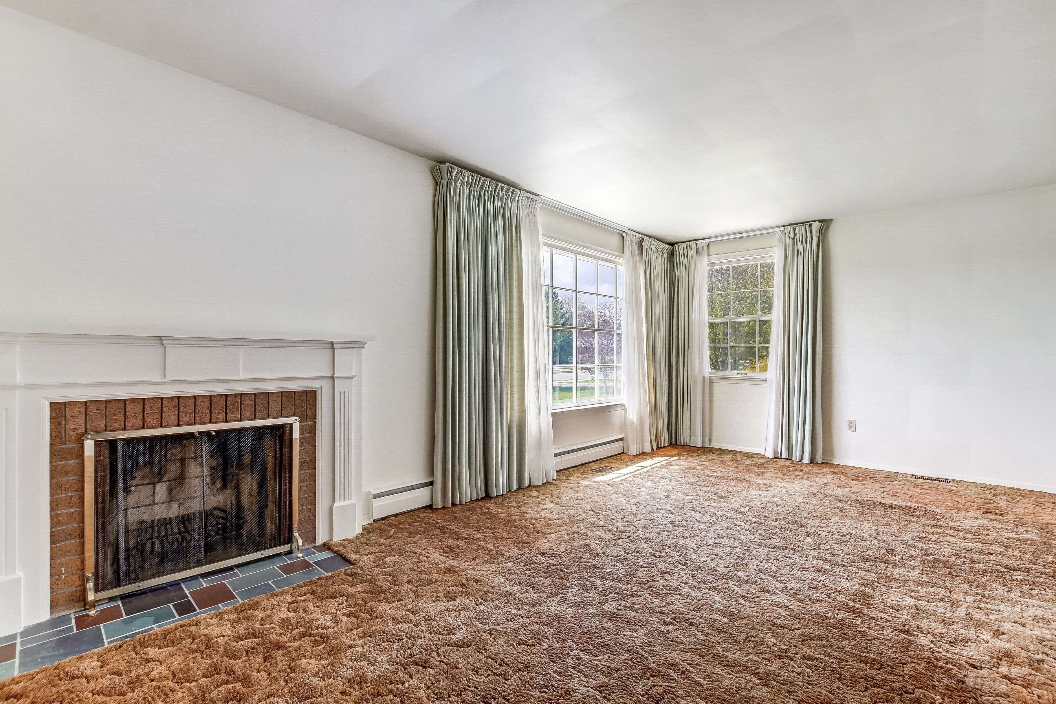 13340 Ilderton RD, Middlesex Centre, ON N0M 2A0