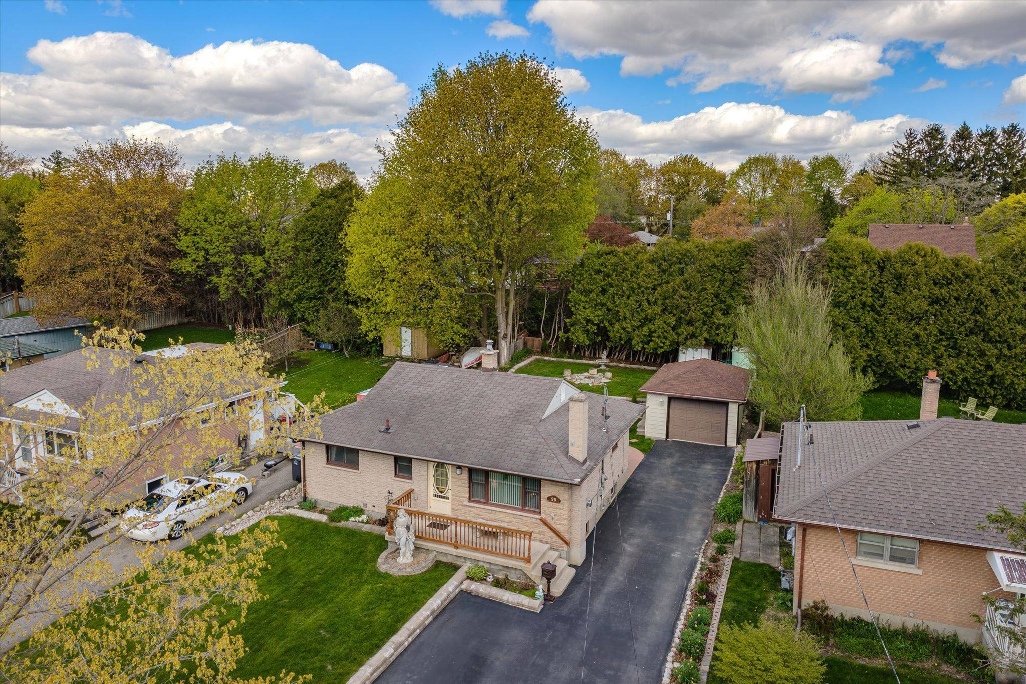59 Knightswood BLVD, Guelph, ON N1E 3W6