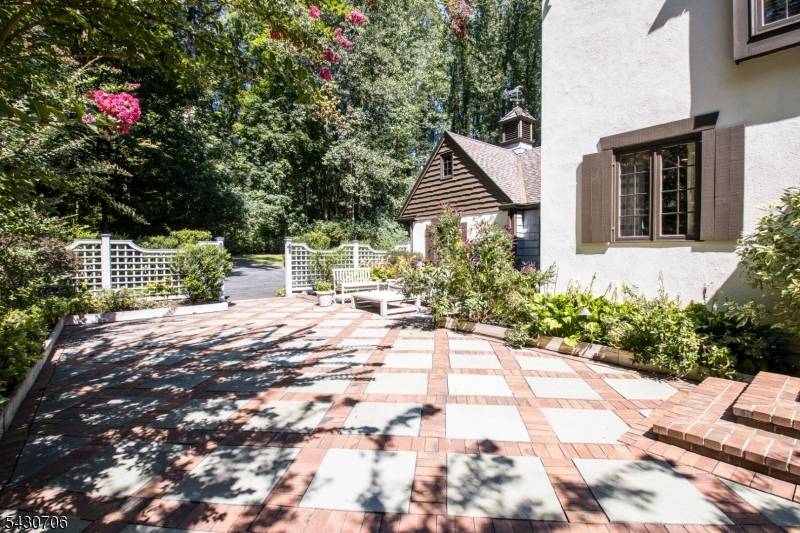 620 Van Beuren Rd, Harding Twp., NJ 07960