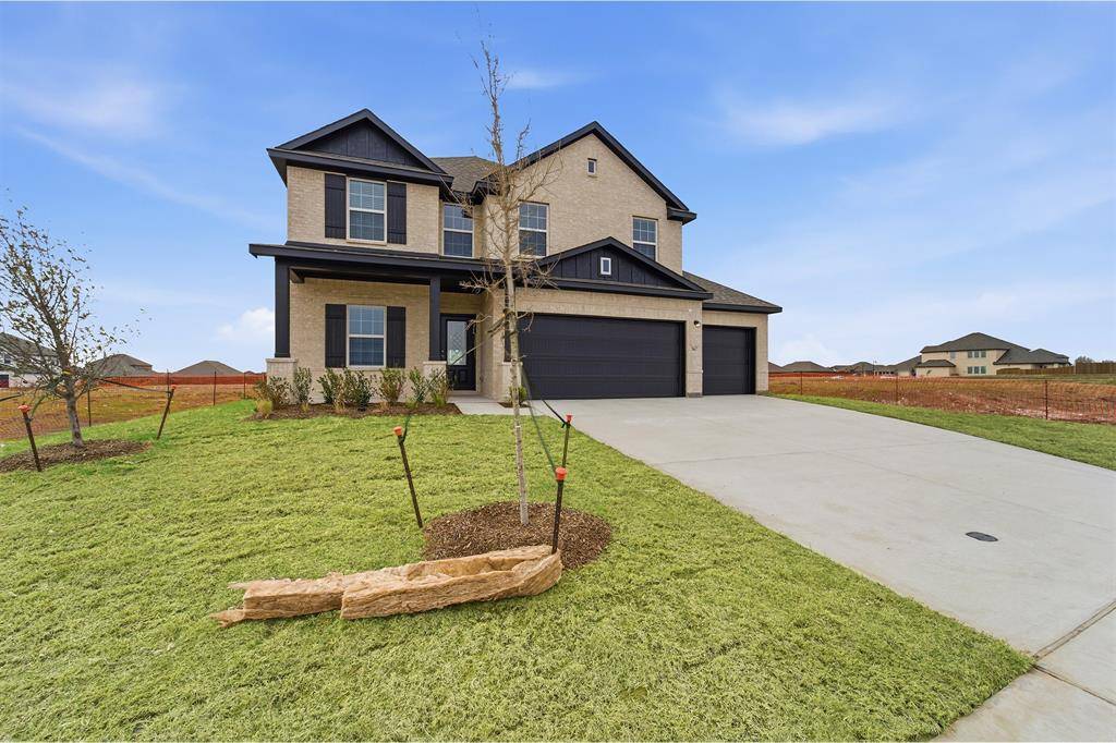 367 Bronco Drive, Waxahachie, TX 75165