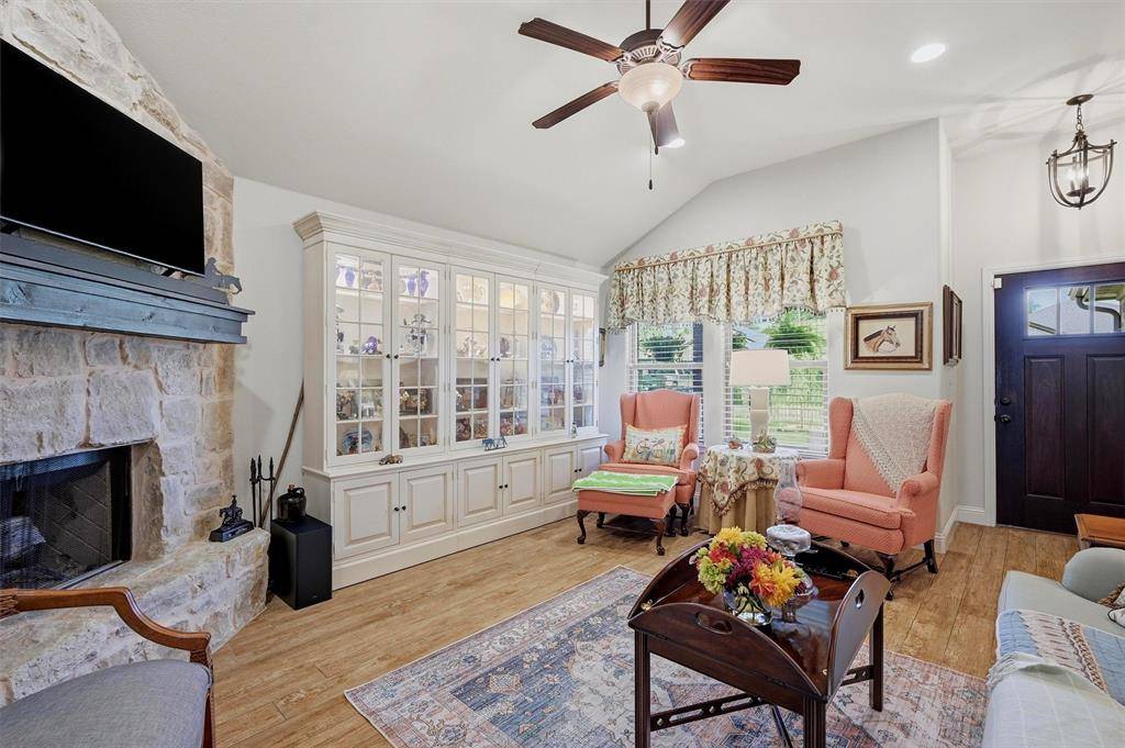 502 Pathfinder Street, Collinsville, TX 76233