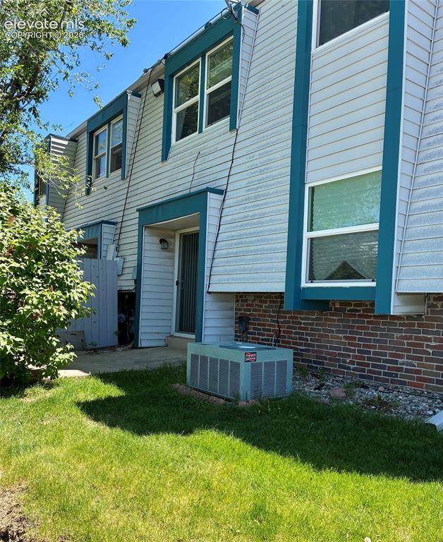 3035 E Fountain BLVD, Colorado Springs, CO 80910