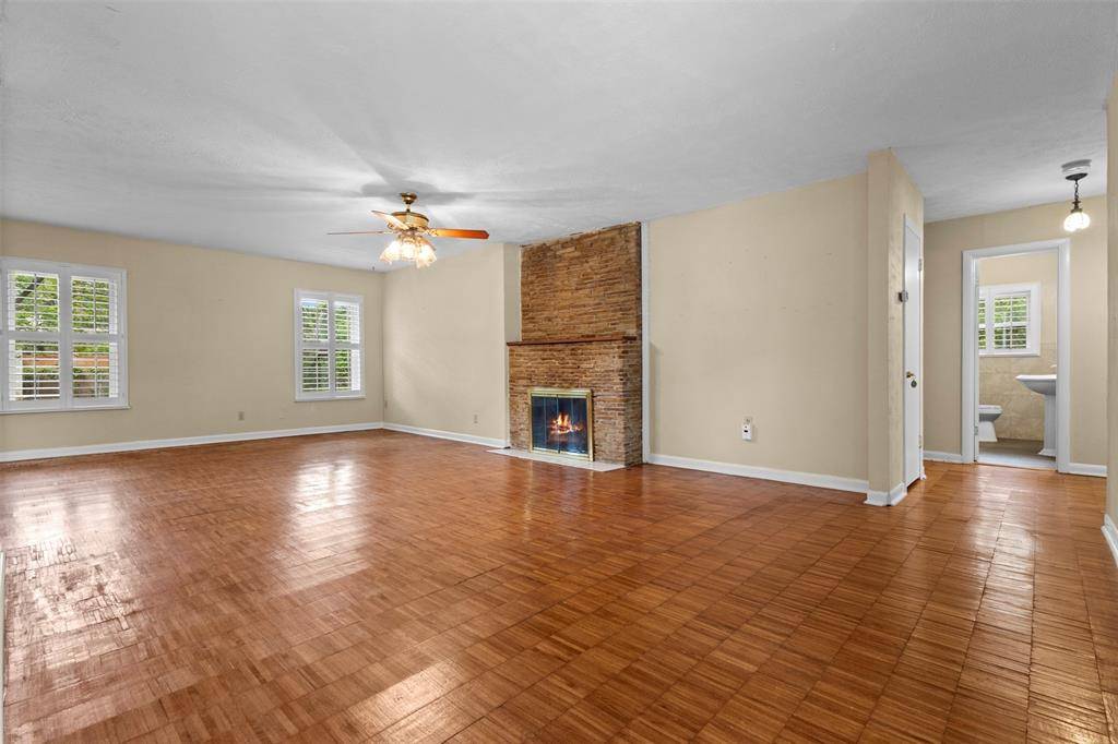 9823 Limerick Drive, Dallas, TX 75218