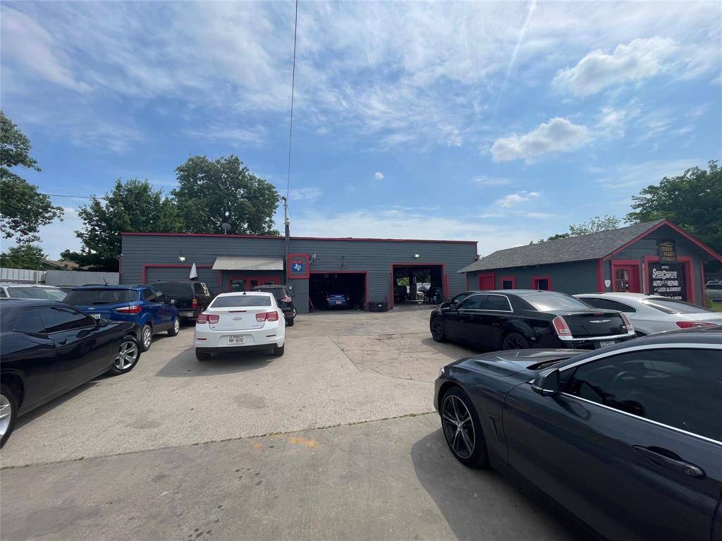 1006 W 6th Street, Irving, TX 75060
