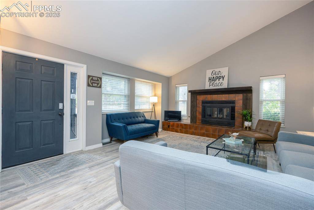 975 Tari DR, Colorado Springs, CO 80921