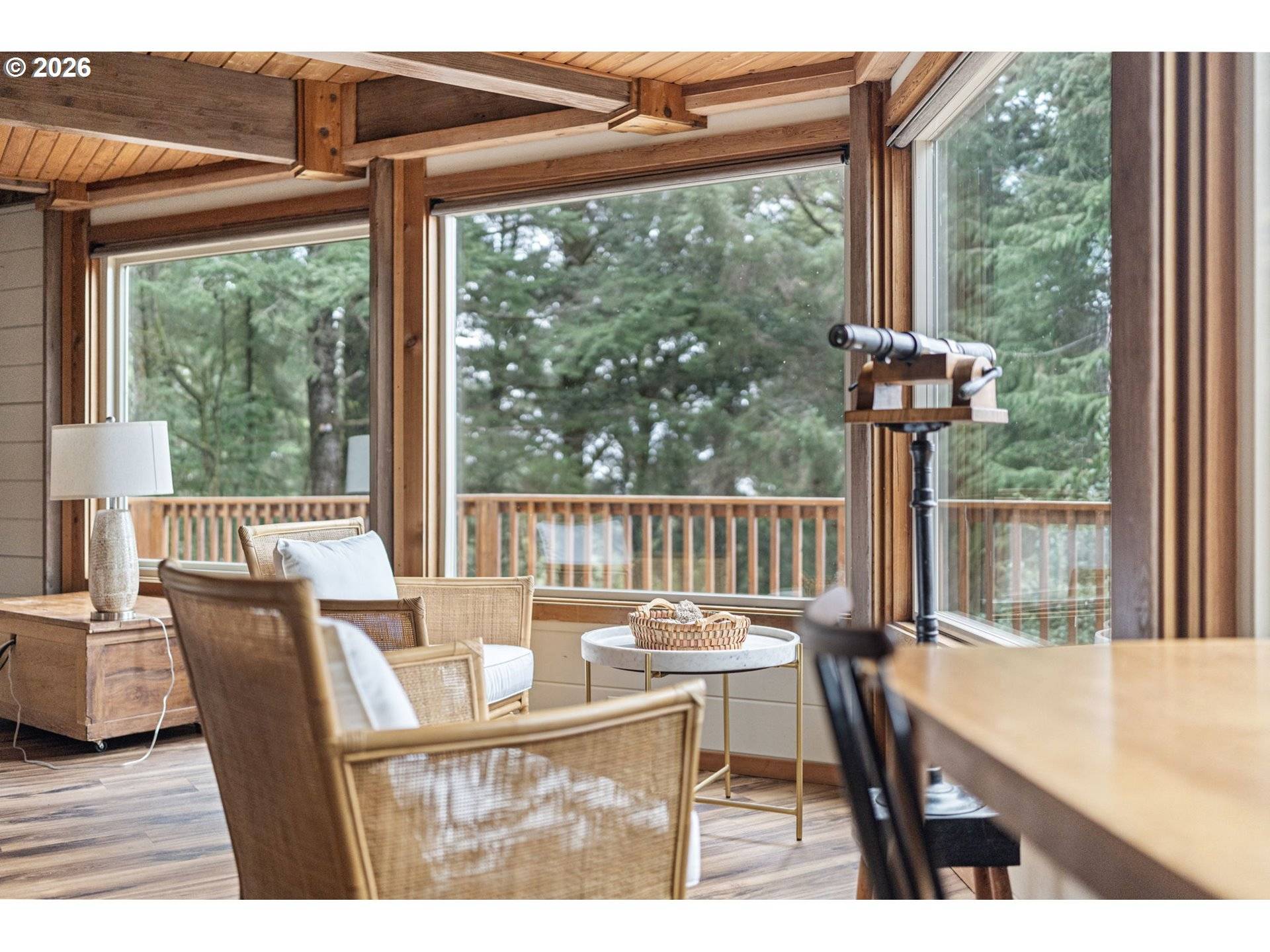 4 DOUG JOHNSON LN, Port Orford, OR 97465