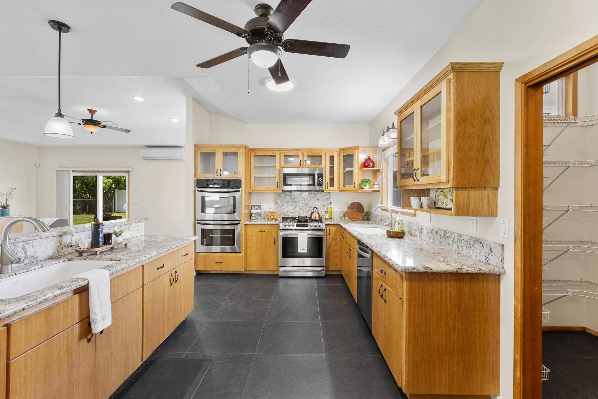 89 KAMALII ST, Hilo, HI 96720