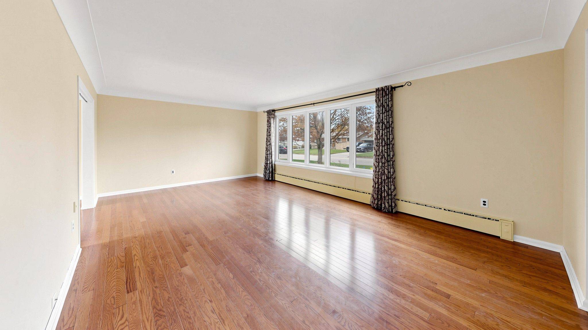 14 Machar PL, Kingston, ON K7M 1L6