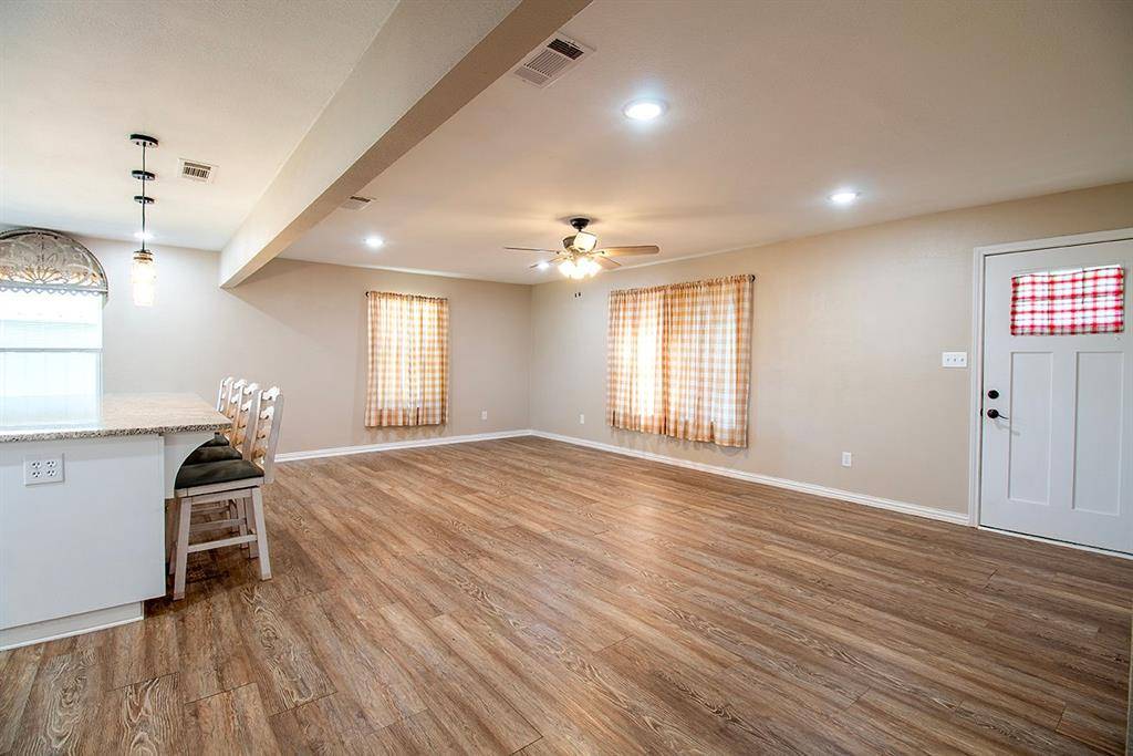 601 Vz County Road 2512, Canton, TX 75103
