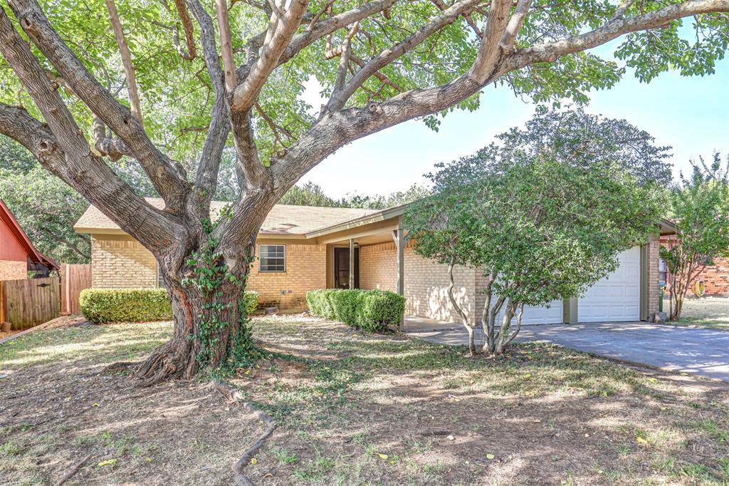 6540 Windrock Drive, Watauga, TX 76148
