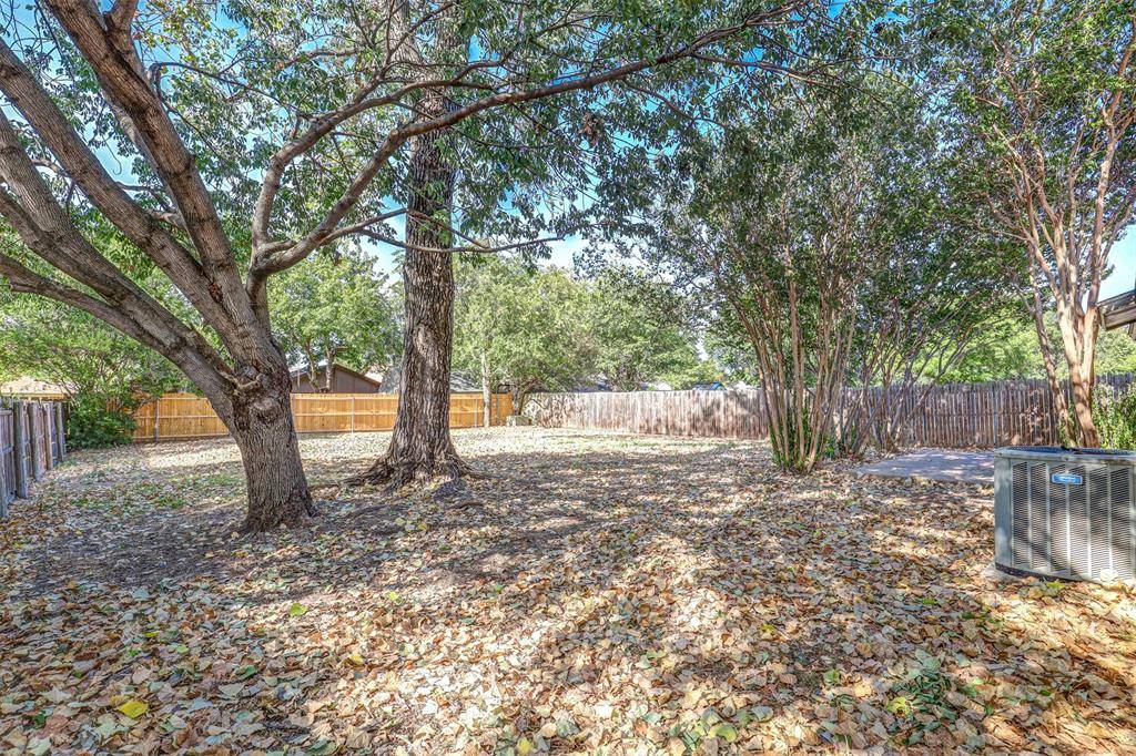 6540 Windrock Drive, Watauga, TX 76148