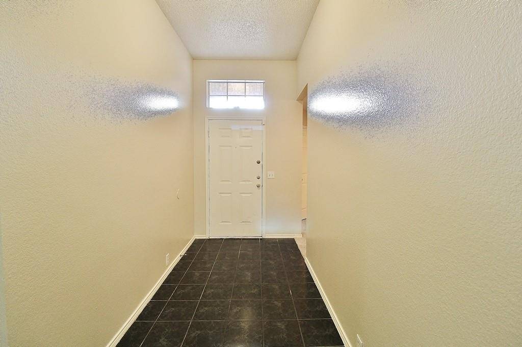 210 Ridgecrest Drive, Cedar Hill, TX 75104