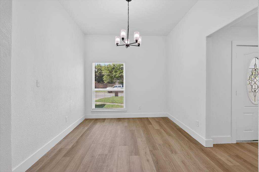 6021 Hartman Road, Forest Hill, TX 76119