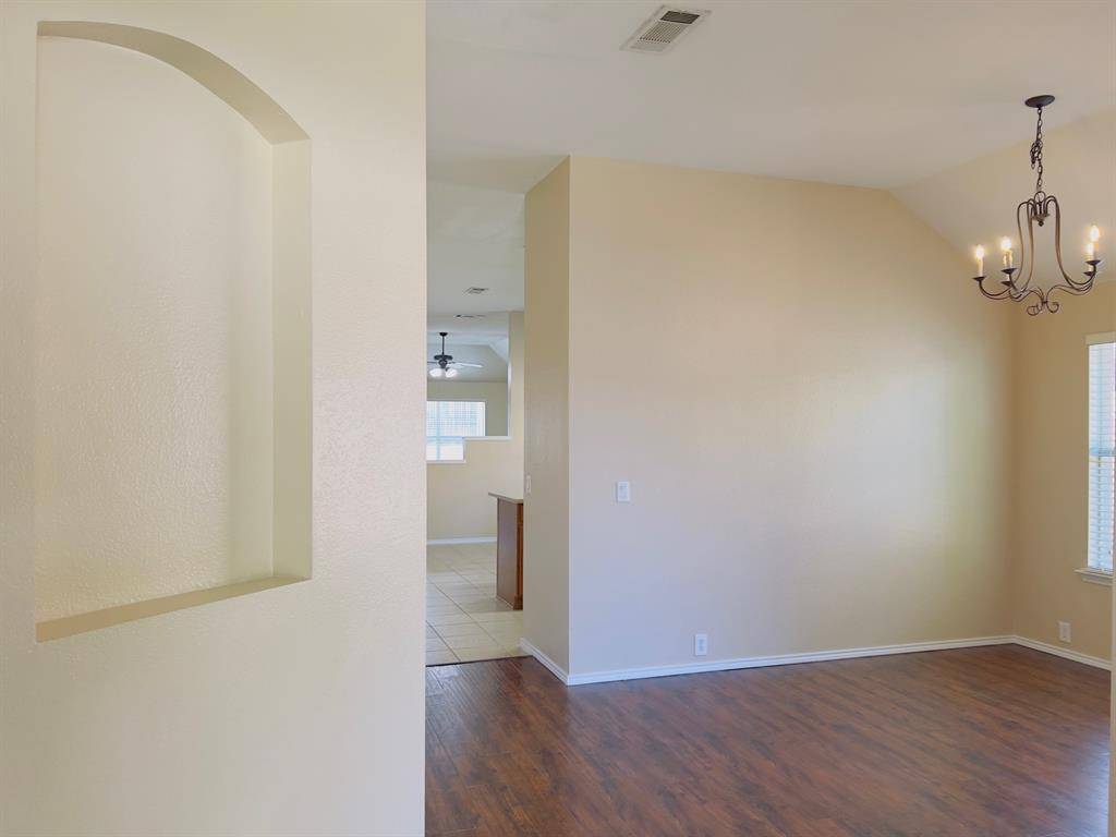 8720 Chisholm Trail, Cross Roads, TX 76227