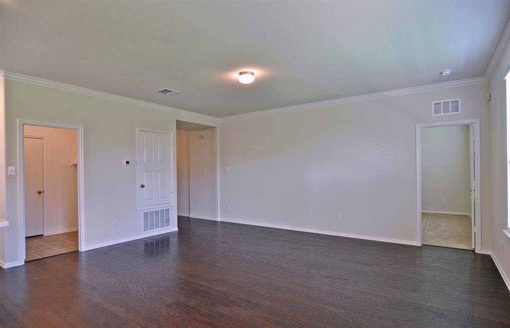 2305 Bernese Lane, Fort Worth, TX 76131