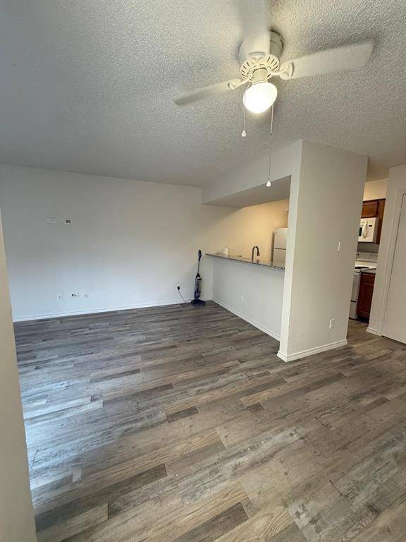 9807 Walnut Street #D 304, Dallas, TX 75243