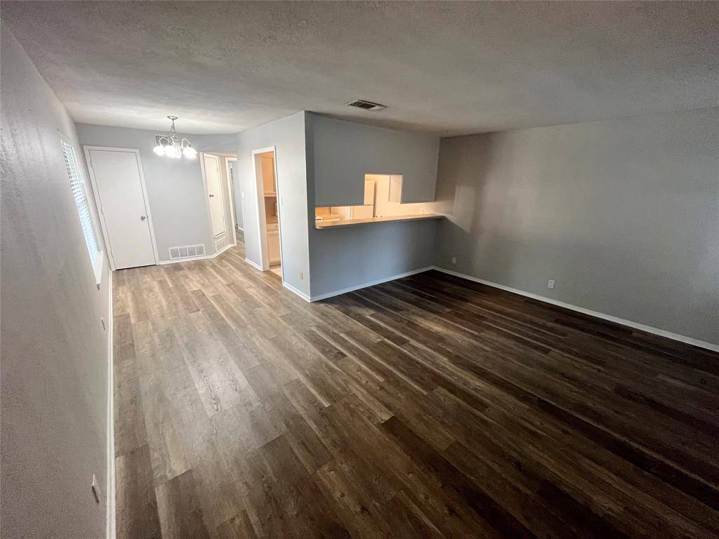902 N Austin Street, Denton, TX 76201