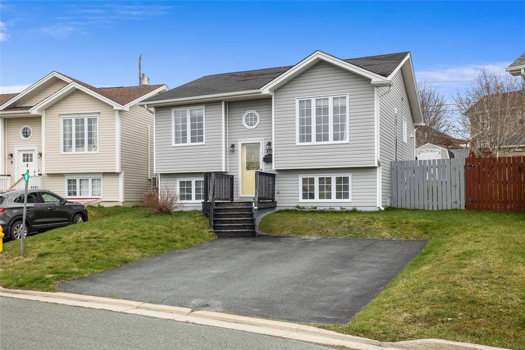 11 Irish Loop Street, St.john's, NL A1G1W7