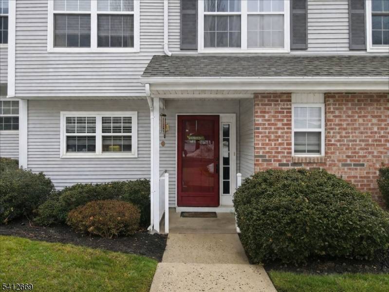 76 Hickory Way, Mount Arlington Boro, NJ 07856