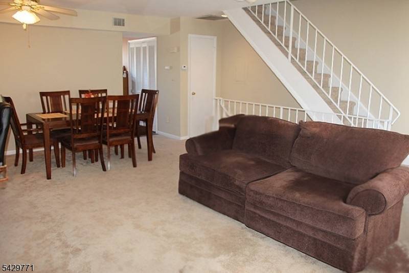 8 Leary Ave UNIT G, Bloomingdale Boro, NJ 07403