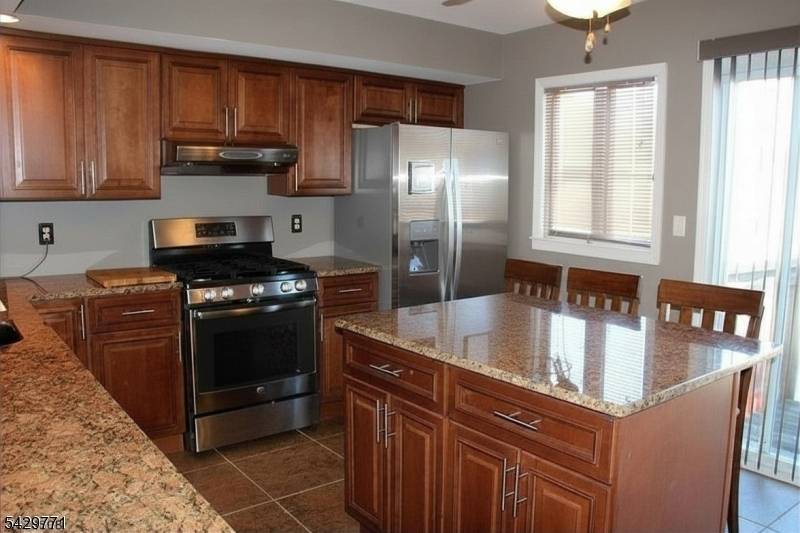 8 Leary Ave UNIT G, Bloomingdale Boro, NJ 07403