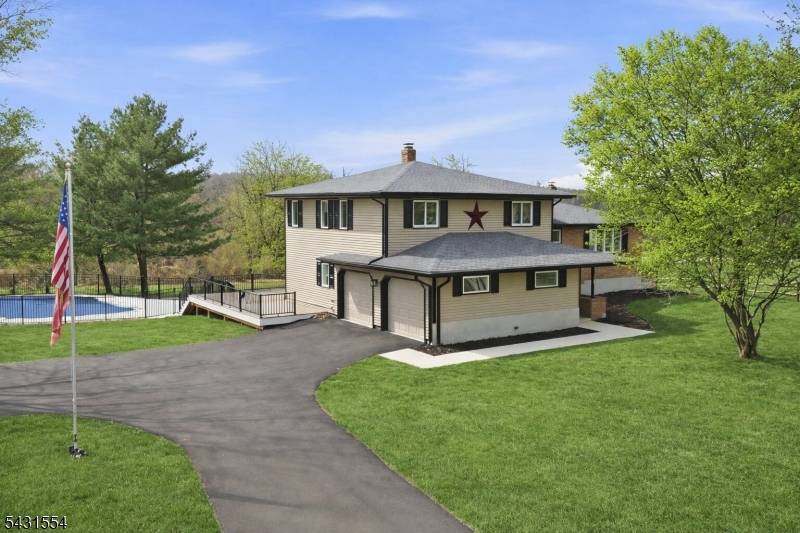 16 SCHAAF ROAD, Alexandria Twp., NJ 08804