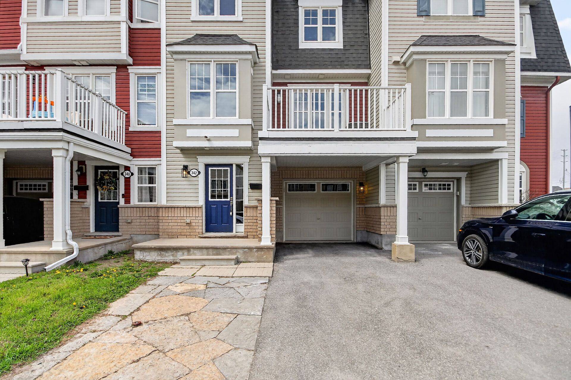 342 Sweet Grass CIR, Barrhaven, ON K2J 5W9
