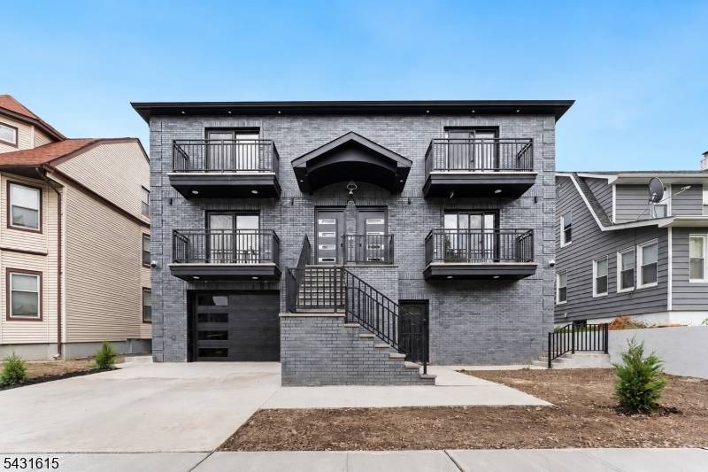 144 N 14Th St, East Orange City, NJ 07017