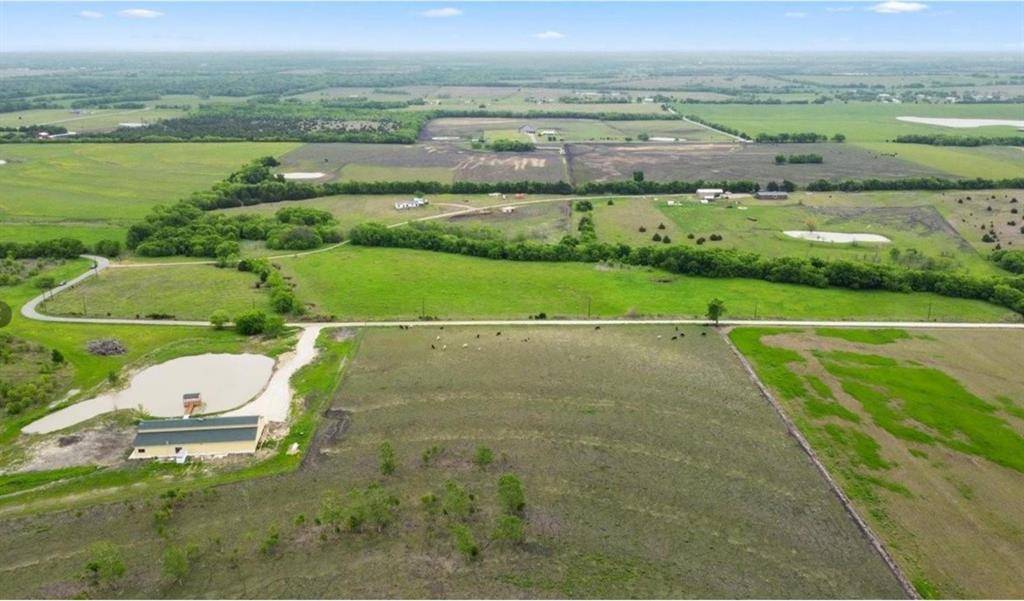 7143 County Road 1050, Celeste, TX 75423