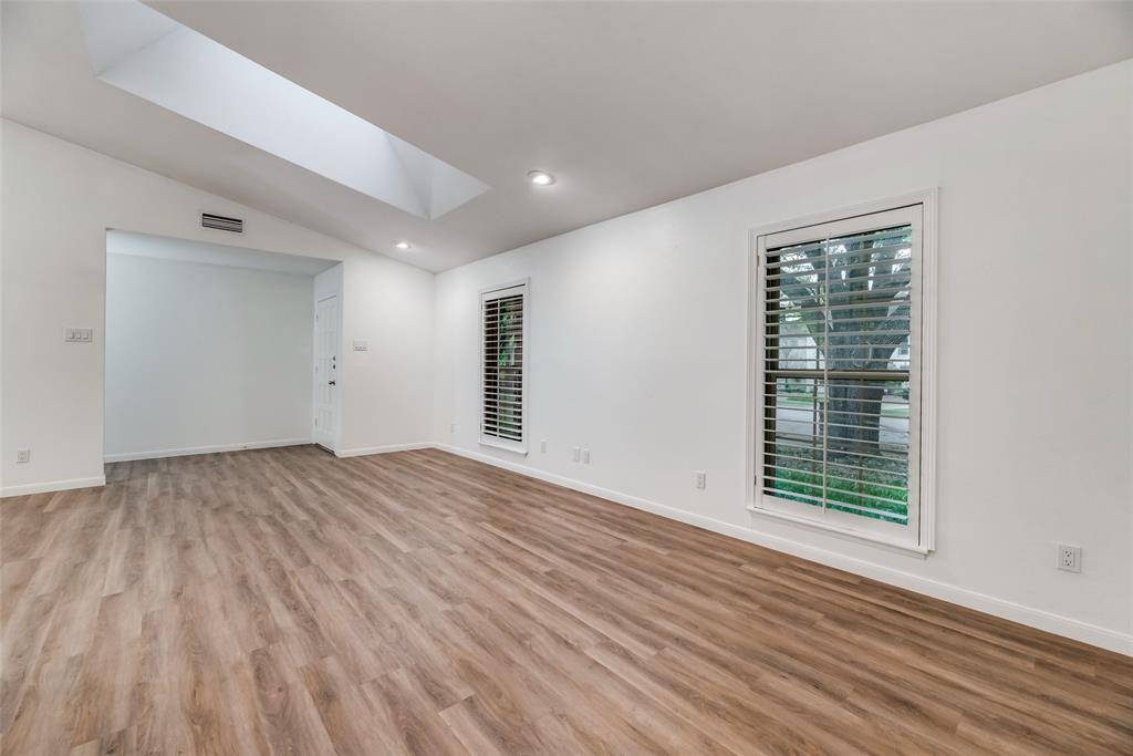 3940 Dalgreen Circle, Dallas, TX 75214
