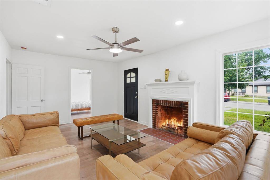 1534 N Atoll Drive, Dallas, TX 75216