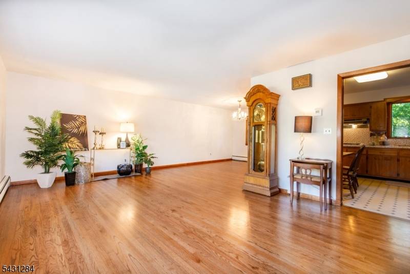 25 Robbins Ave, Berkeley Heights Twp., NJ 07922