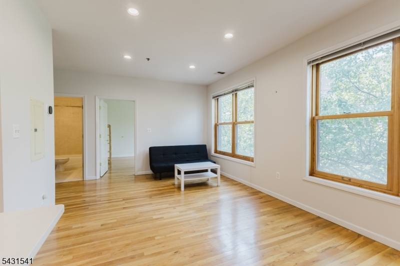 323 Jackson St #301, Hoboken City, NJ 07030