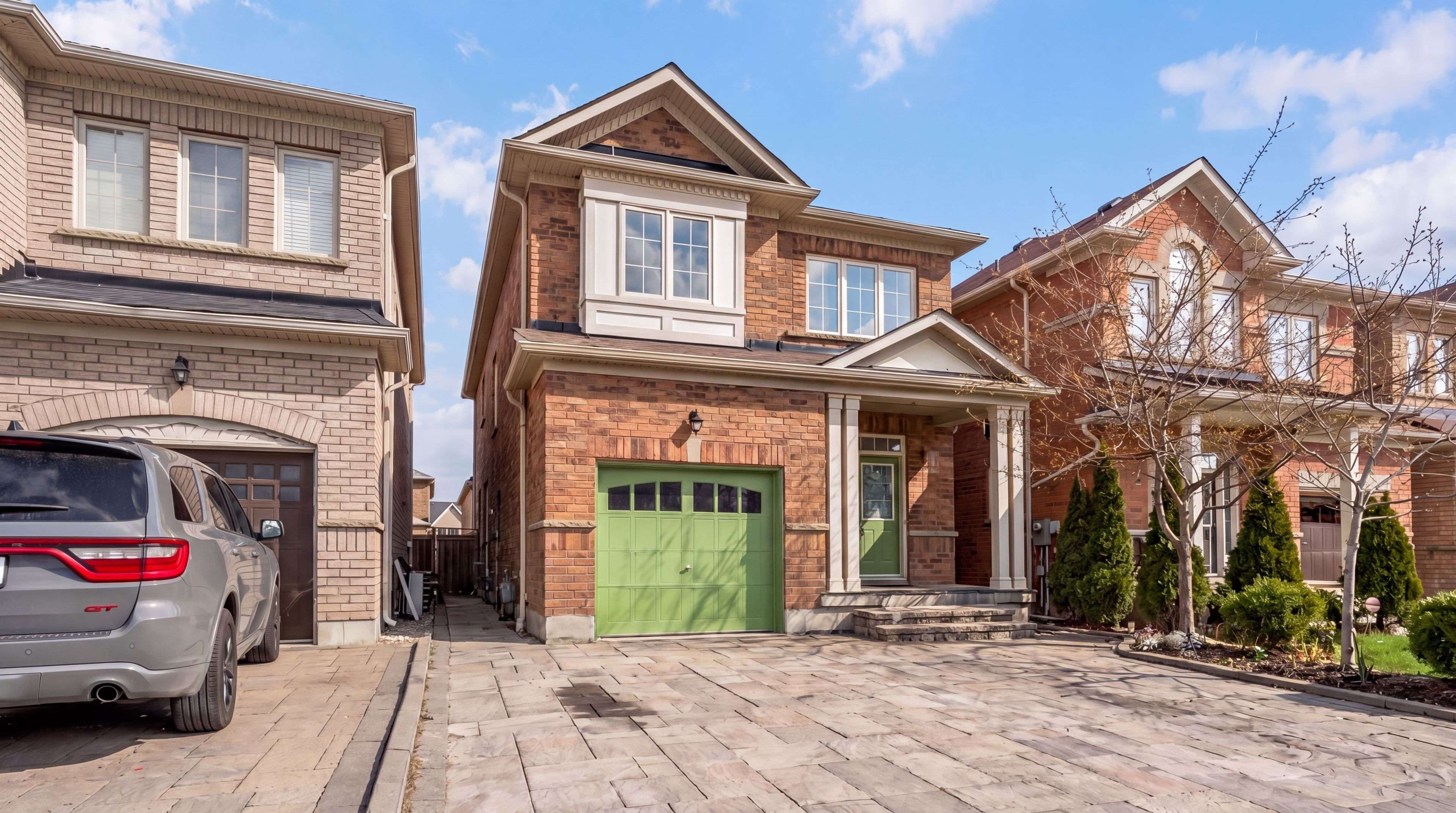 58 Meltwater CRES #Upper, Brampton, ON L6P 3V7