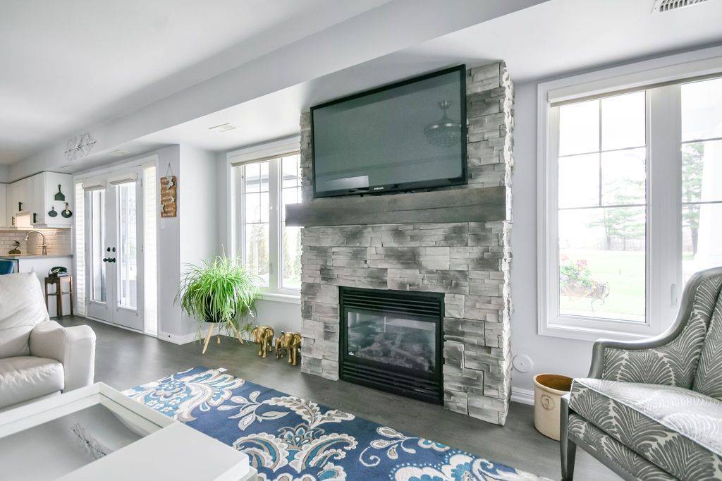 15 Carnoustie LN, Georgian Bay, ON L0K 1S0
