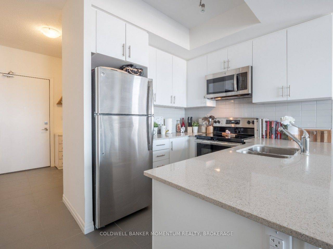 560 NORTH SERVICE RD #608, Grimsby, ON L3M 0G3