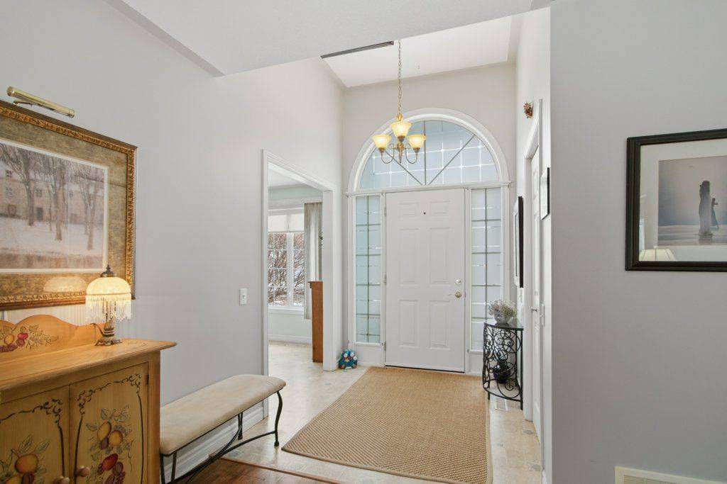 94 Sandbanks CT, Prince Edward County, ON K0K 3L0