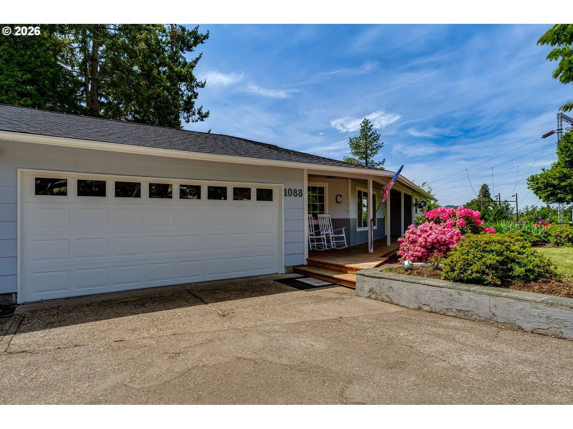 1088 LINDA LN, Springfield, OR 97478