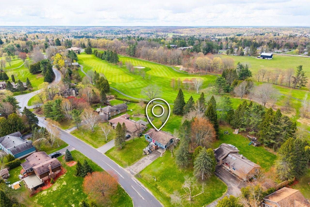 14 Curling RD, Bracebridge, ON P1L 1M6