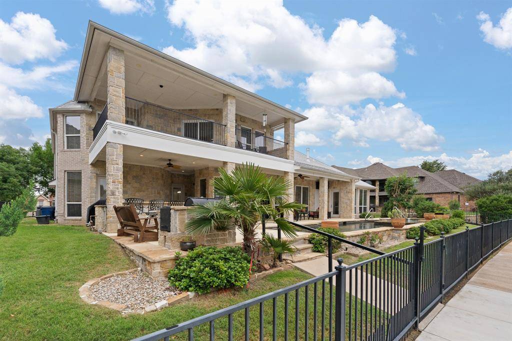 2705 Harborside Drive, Granbury, TX 76048