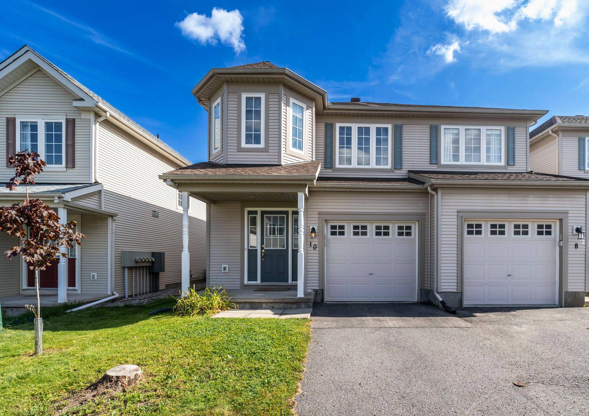 10 Fieldberry Private, Barrhaven, ON K2J 5E7