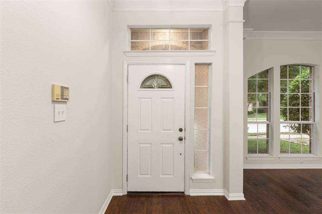 8513 Mill Creek Road, Irving, TX 75063