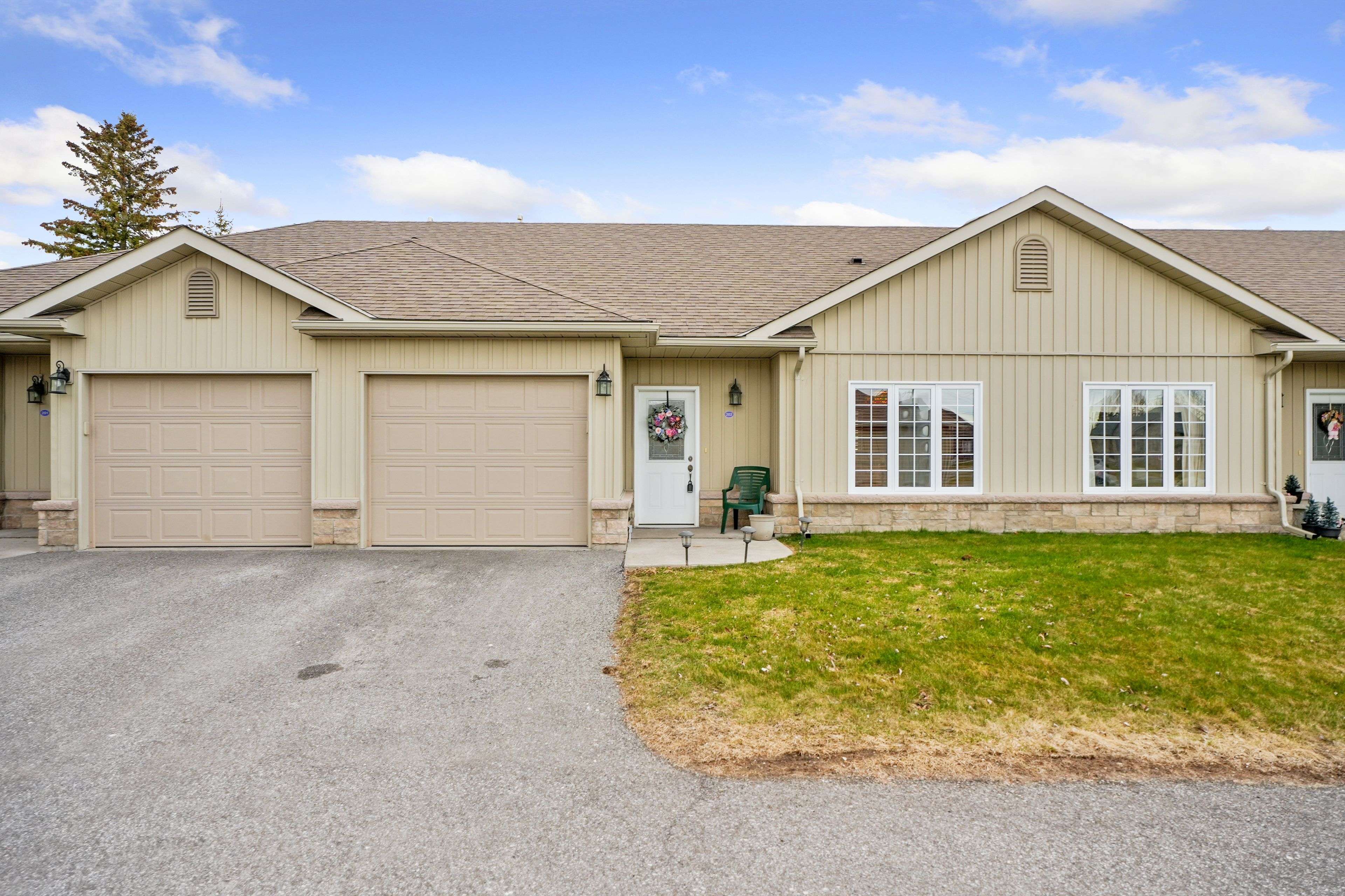 17 George CT #202, Cramahe, ON K0K 1S0
