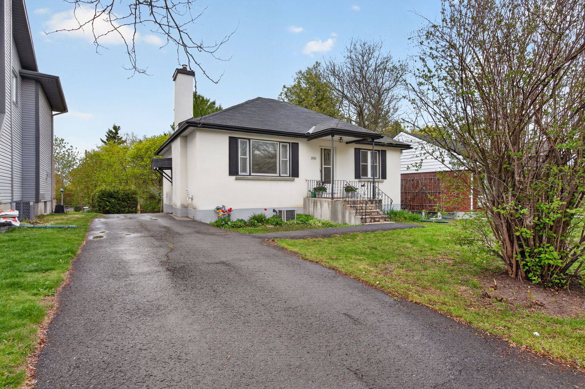 1442 Cavendish RD, Alta Vista And Area, ON K1H 6C3