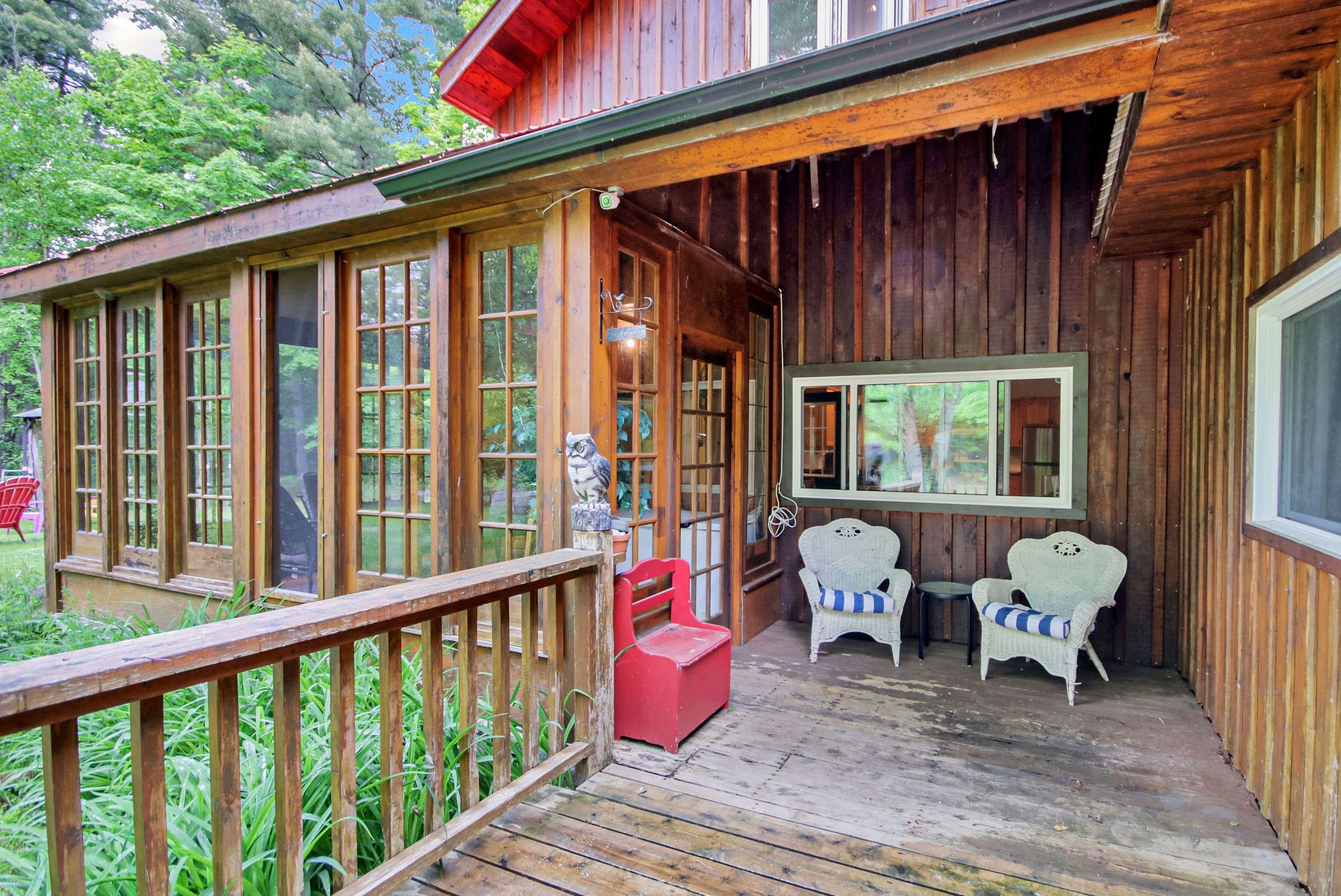 828 Ashby RD, Lanark Highlands, ON K0G 1K0