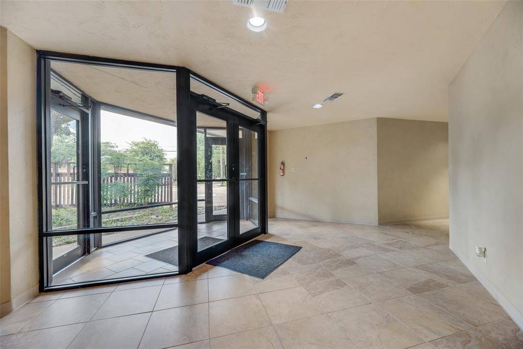 726 Dalworth Street, Grand Prairie, TX 75050