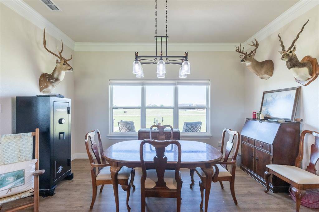 174 Windmill Crossing Road, Ovalo, TX 79541