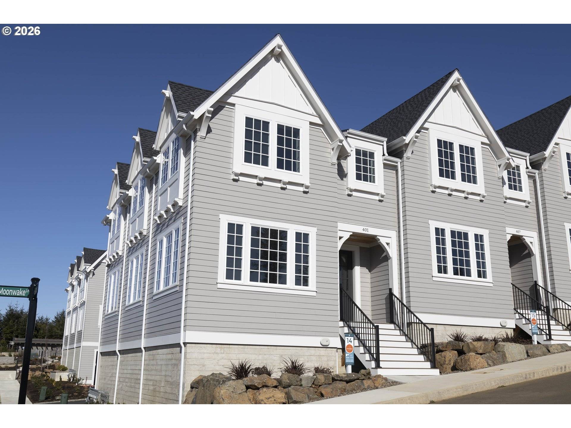 401 NE MOONWAKE LN #14, Depoe Bay, OR 97341