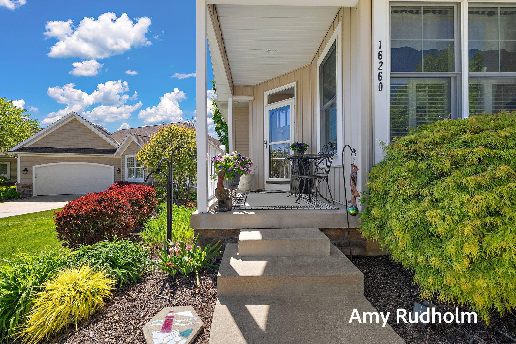 16260 Woodvale BLVD #34, Ferrysburg City, MI 49456